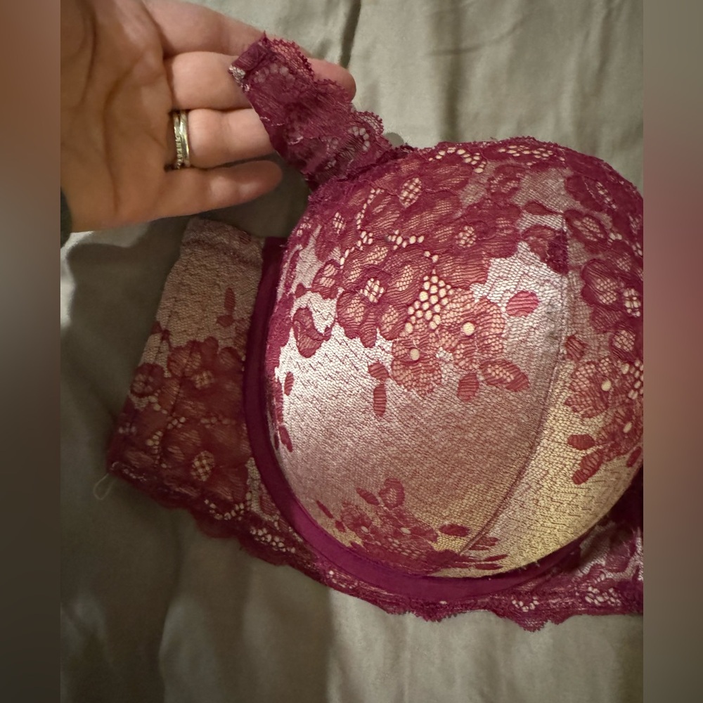 Strapless Nude with Lace Bra Torrid - Picture 2 of 5